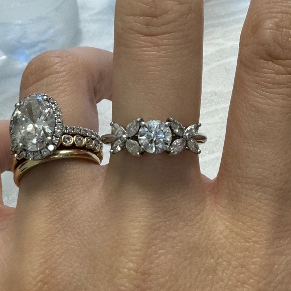 Vintage Tiffany & Co. Victoria Diamond Ring - Picture 7 of 7